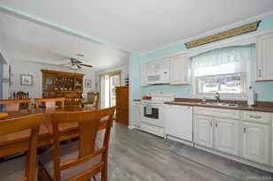 25 Verplanck Ave, Hopewell Junction, NY 12533 - Photo 13