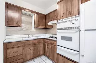 187 Woodland Ave, Yonkers, NY 10703 - Photo 13