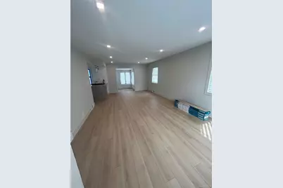 6 Park Place, Great Neck, NY 11024 - Photo 3