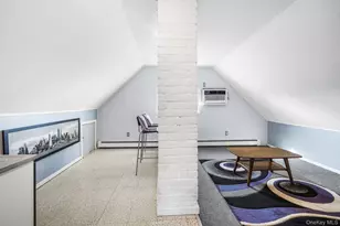 111 Stirrup Ln, Levittown, NY 11756 - Photo 15