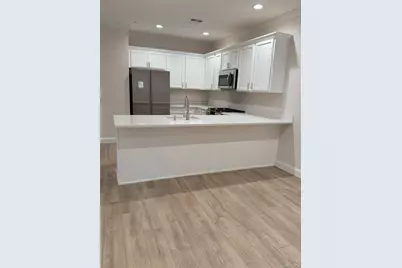 776 Fulton Street #2D, Farmingdale, NY 11735 - Photo 5