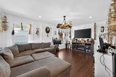 20 Westbridge Drive, Babylon, NY 11702 - Photo 11