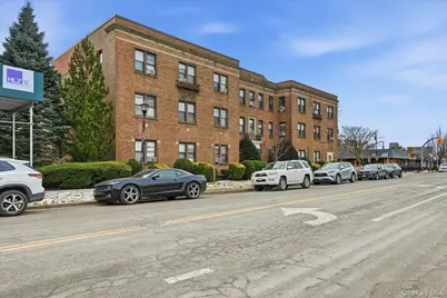 222 7th Street #1K, Garden City, NY 11530 - Photo 3