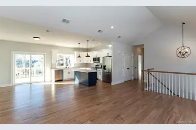 748 9W Route, Valley Cottage, NY 10989 - Photo 9