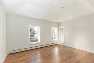 748 9W Rte, Valley Cottage, NY 10989 - Photo 17