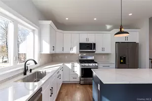 748 9W Rte, Valley Cottage, NY 10989 - Photo 11