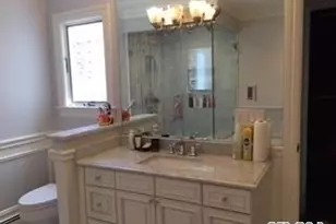 48-15 Overbrook St, Douglaston, NY 11362 - Photo 11