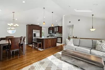 4 Stell Lane, East Northport, NY 11731 - Photo 5