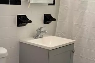 175-45 88th Ave, Jamaica, NY 11432 - Photo 9