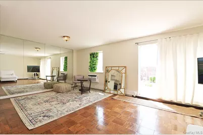 320 E Shore Road #4C, Great Neck, NY 11023 - Photo 11