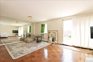 320 E Shore Rd, Great Neck, NY 11023 - Photo 11