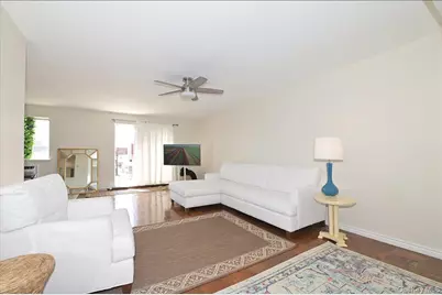 320 E Shore Road #4C, Great Neck, NY 11023 - Photo 9