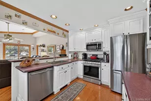 31 Newbury St, Monroe, NY 10950 - Photo 9