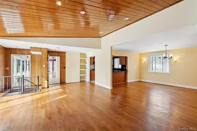 549 Woodbury Road, Cold Spring Harbor, NY 11724 - Photo 27