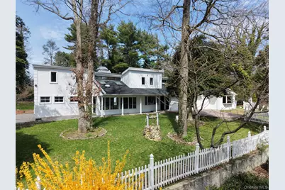 549 Woodbury Road, Cold Spring Harbor, NY 11724 - Photo 1