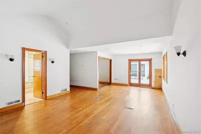 549 Woodbury Road, Cold Spring Harbor, NY 11724 - Photo 29