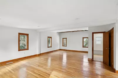 549 Woodbury Road, Cold Spring Harbor, NY 11724 - Photo 45