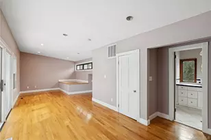 549 Woodbury Rd, Cold Spring Harbor, NY 11724 - Photo 35