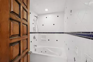 549 Woodbury Rd, Cold Spring Harbor, NY 11724 - Photo 43