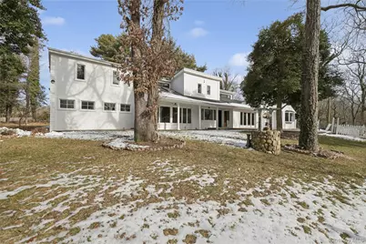 549 Woodbury Road, Cold Spring Harbor, NY 11724 - Photo 7