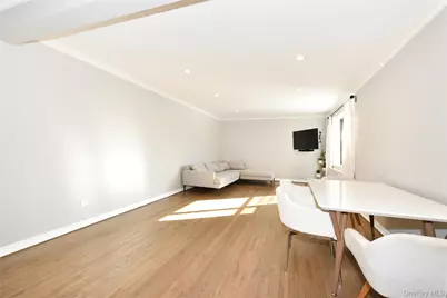 211-06 75th Avenue #2E, Bayside, NY 11364 - Photo 7