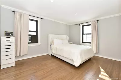 211-06 75th Avenue #2E, Bayside, NY 11364 - Photo 9