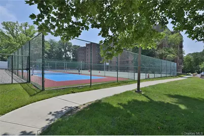 211-06 75th Avenue #2E, Bayside, NY 11364 - Photo 17