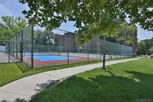 211-06 75th Ave, Bayside, NY 11364 - Photo 17