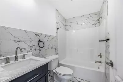 320 E 4th Street, Mount Vernon, NY 10553 - Photo 7