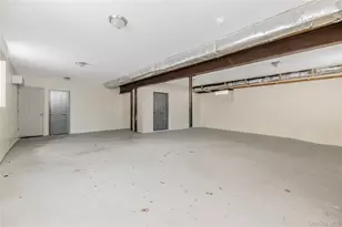 320 E 4th St, Mount Vernon, NY 10553 - Photo 23