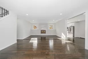 42 Ronald Dr N, Amityville, NY 11701 - Photo 11