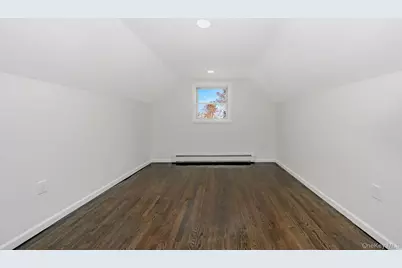 42 Ronald Drive N, Amityville, NY 11701 - Photo 21