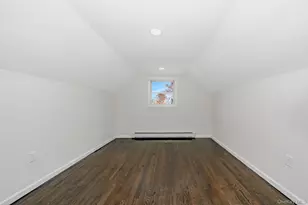 42 Ronald Dr N, Amityville, NY 11701 - Photo 21