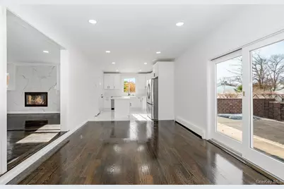 42 Ronald Drive N, Amityville, NY 11701 - Photo 13