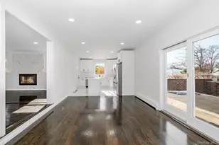 42 Ronald Dr N, Amityville, NY 11701 - Photo 13