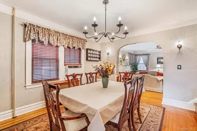 2724 166th Street, Flushing, NY 11358 - Photo 7