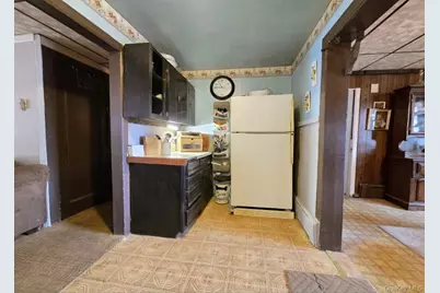 27 Dillmont Drive, Smithtown, NY 11787 - Photo 5