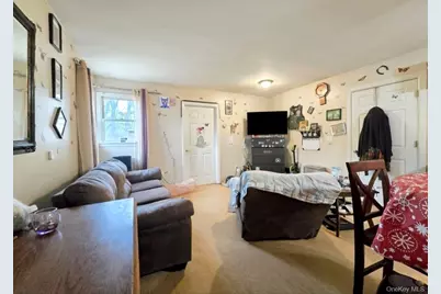 27 Dillmont Drive, Smithtown, NY 11787 - Photo 13