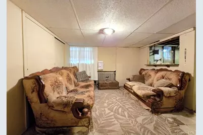 27 Dillmont Drive, Smithtown, NY 11787 - Photo 17