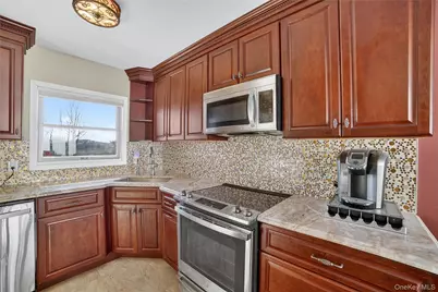 20 Beecher Lane, Peekskill, NY 10566 - Photo 11