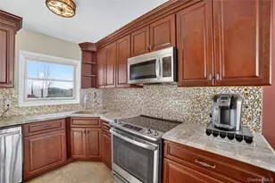 20 Beecher Ln, Peekskill, NY 10566 - Photo 11