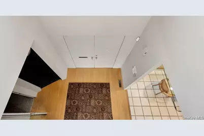 27 Fairway Drive, Manhasset, NY 11030 - Photo 3