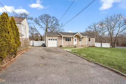 6 Edward Court, Ronkonkoma, NY 11779 - Photo 3