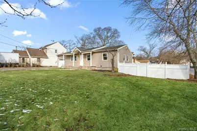 6 Edward Court, Ronkonkoma, NY 11779 - Photo 5