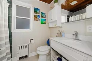 24 Poplar Ave, Bronx, NY 10465 - Photo 11