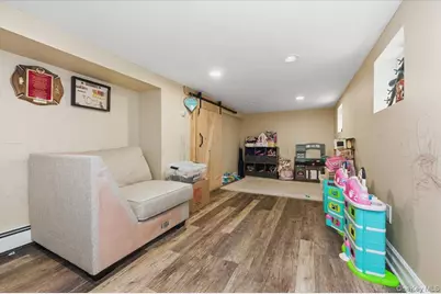 24 Poplar Avenue #24, Bronx, NY 10465 - Photo 7