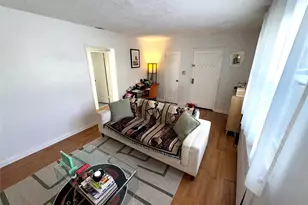 131-39 234th St, Rosedale, NY 11422 - Photo 3