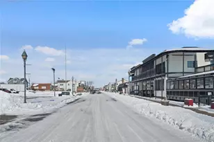 825 S Ocean Ave, Freeport, NY 11520 - Photo 27