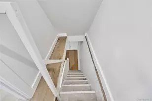 962 E 221st St, Bronx, NY 10469 - Photo 13