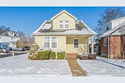 101 Stewart Street, Floral Park, NY 11001 - Photo 3